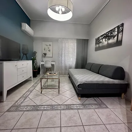 Maria'S Sunny Apartment Piraeus Exterior photo
